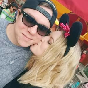 Meet your Posher, Manda